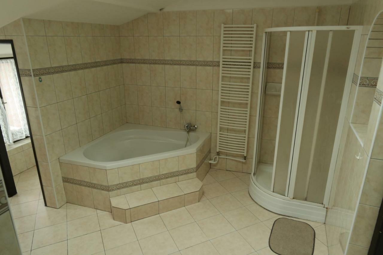 Apartmany Sedek Roprachtice Екстер'єр фото